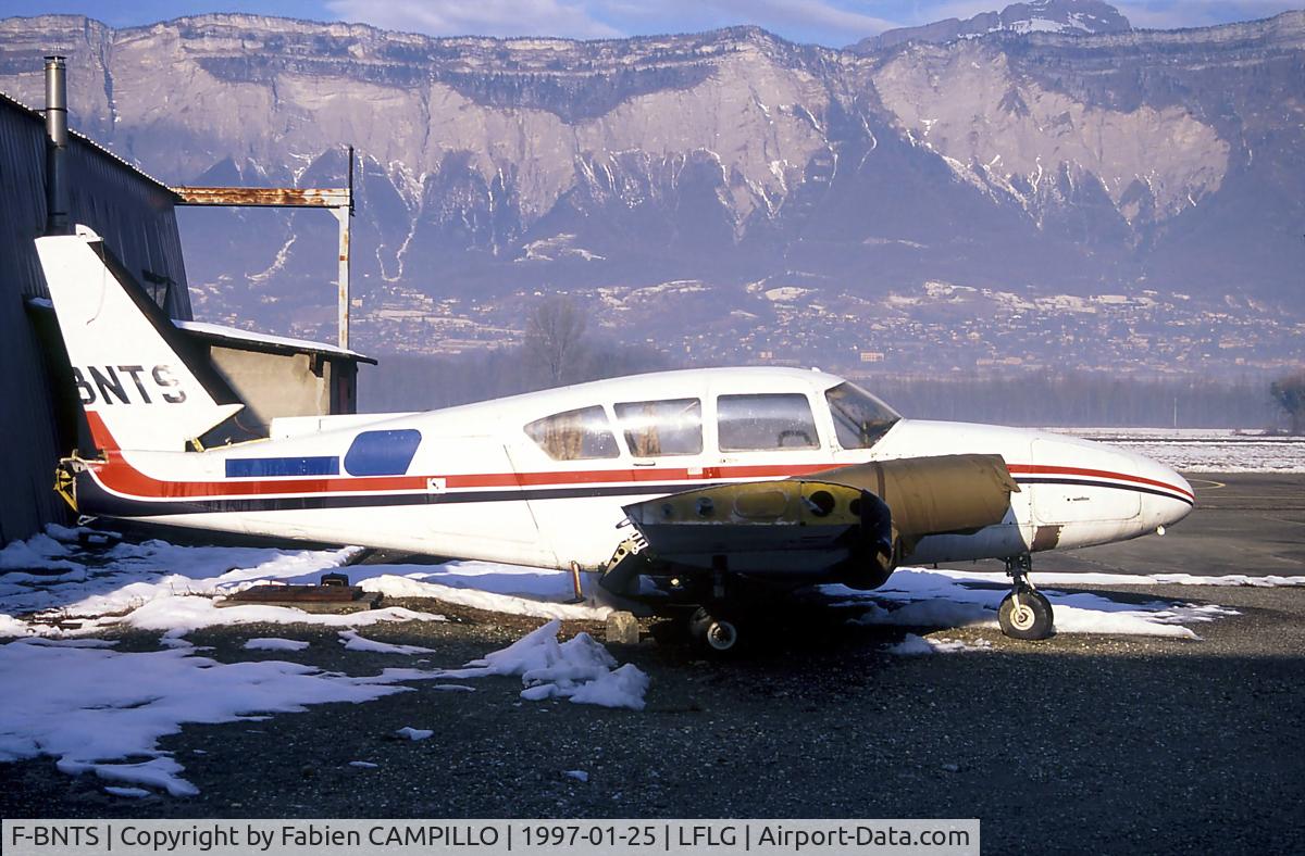 F-BNTS, 1966 Piper PA-23-250 Aztec C/N 27-3348, 273348