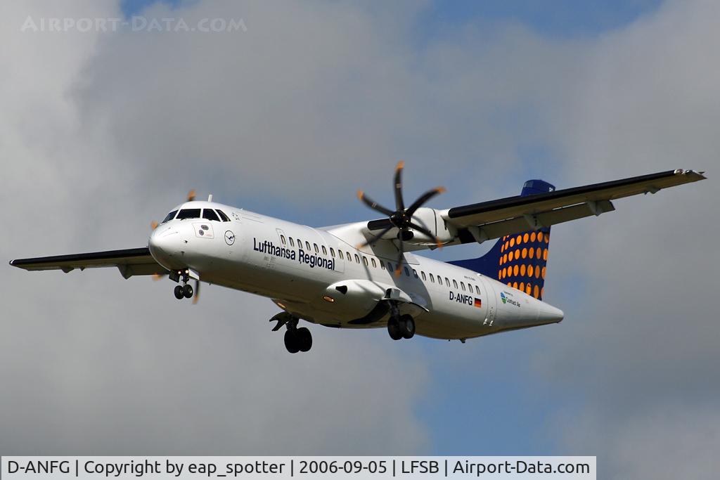 D-ANFG, 2001 ATR 72-212A C/N 658, on final for 34