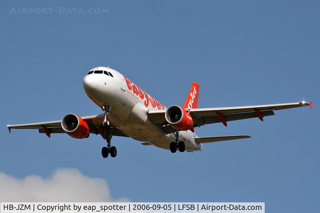 HB-JZM, 2004 Airbus A319-111 C/N 2370, on final for 34