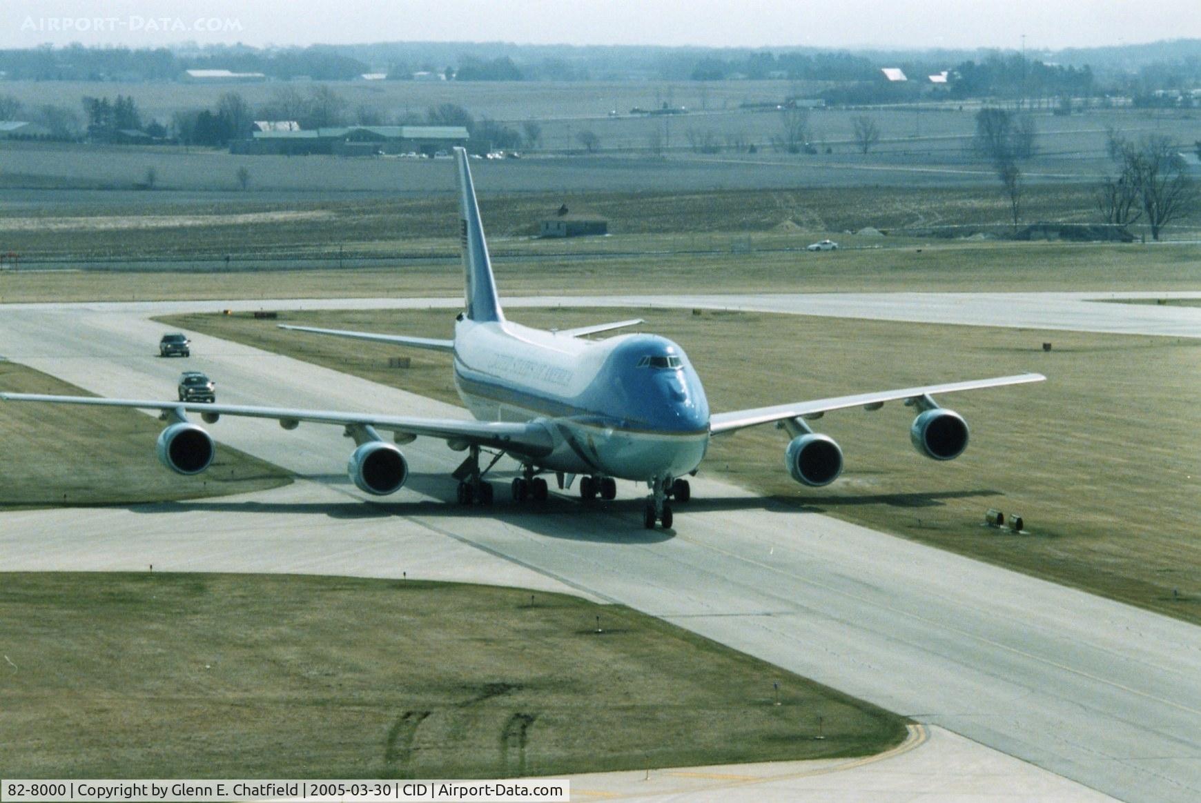 82-8000, 1987 Boeing VC-25A (747-2G4B) C/N 23824, Air Force One taxiing to the ramp
