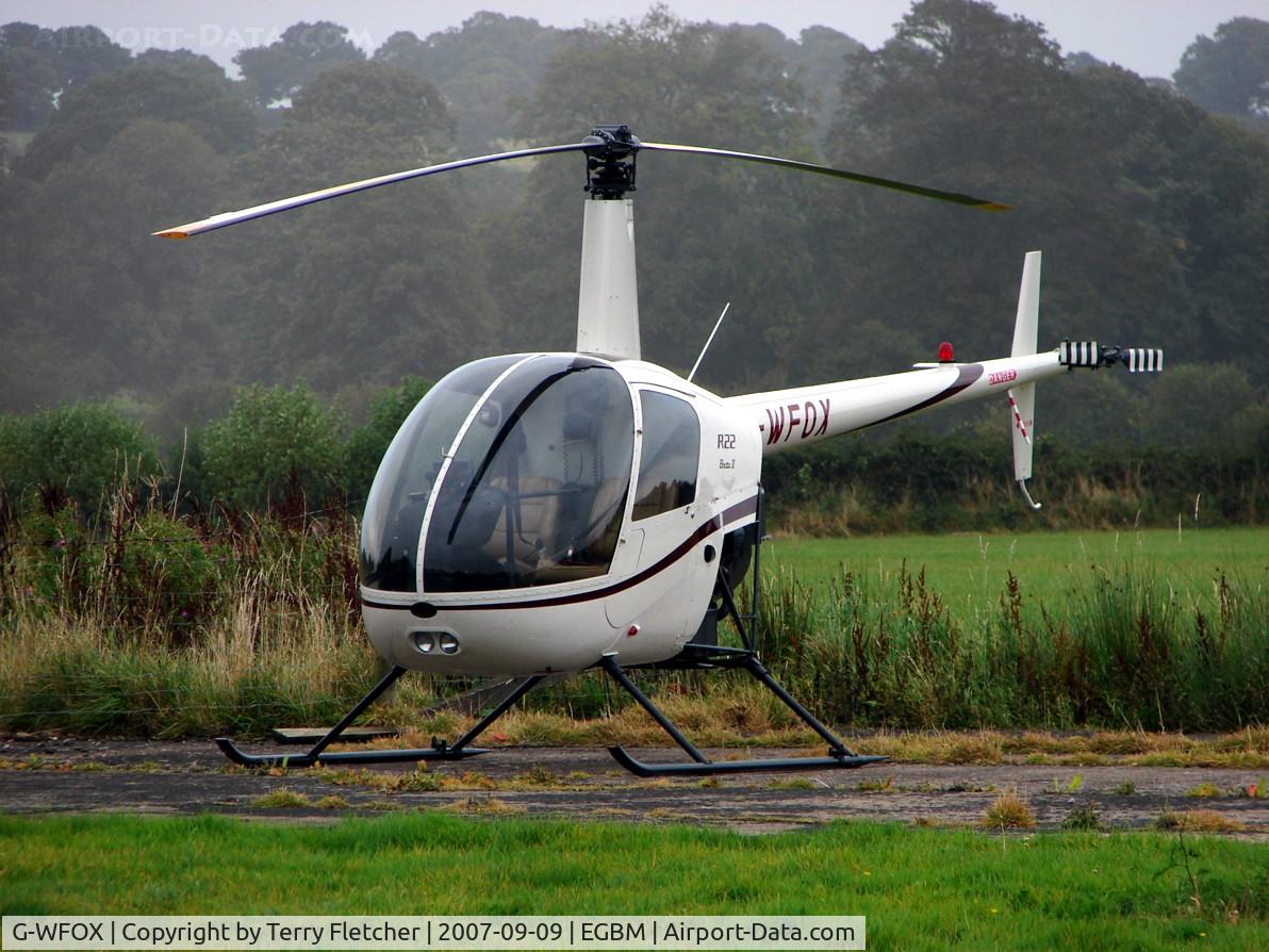 G-WFOX, 1998 Robinson R22 Beta C/N 2826, R22 Beta