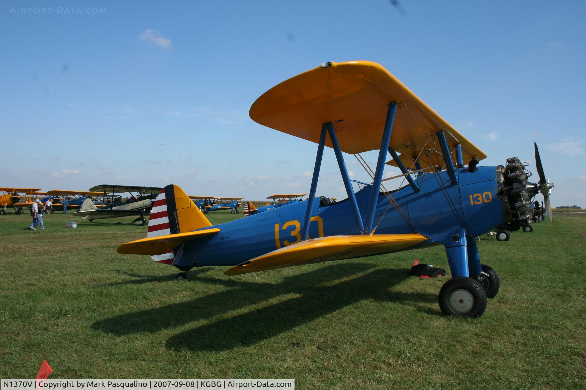 N1370V, 1943 Boeing E75 C/N 75-5185, Stearman