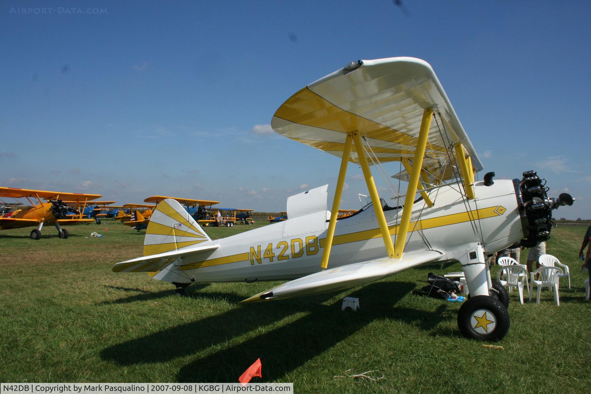 N42DB, 1942 Boeing A75N1 (PT-17) C/N 75-3144, Stearman