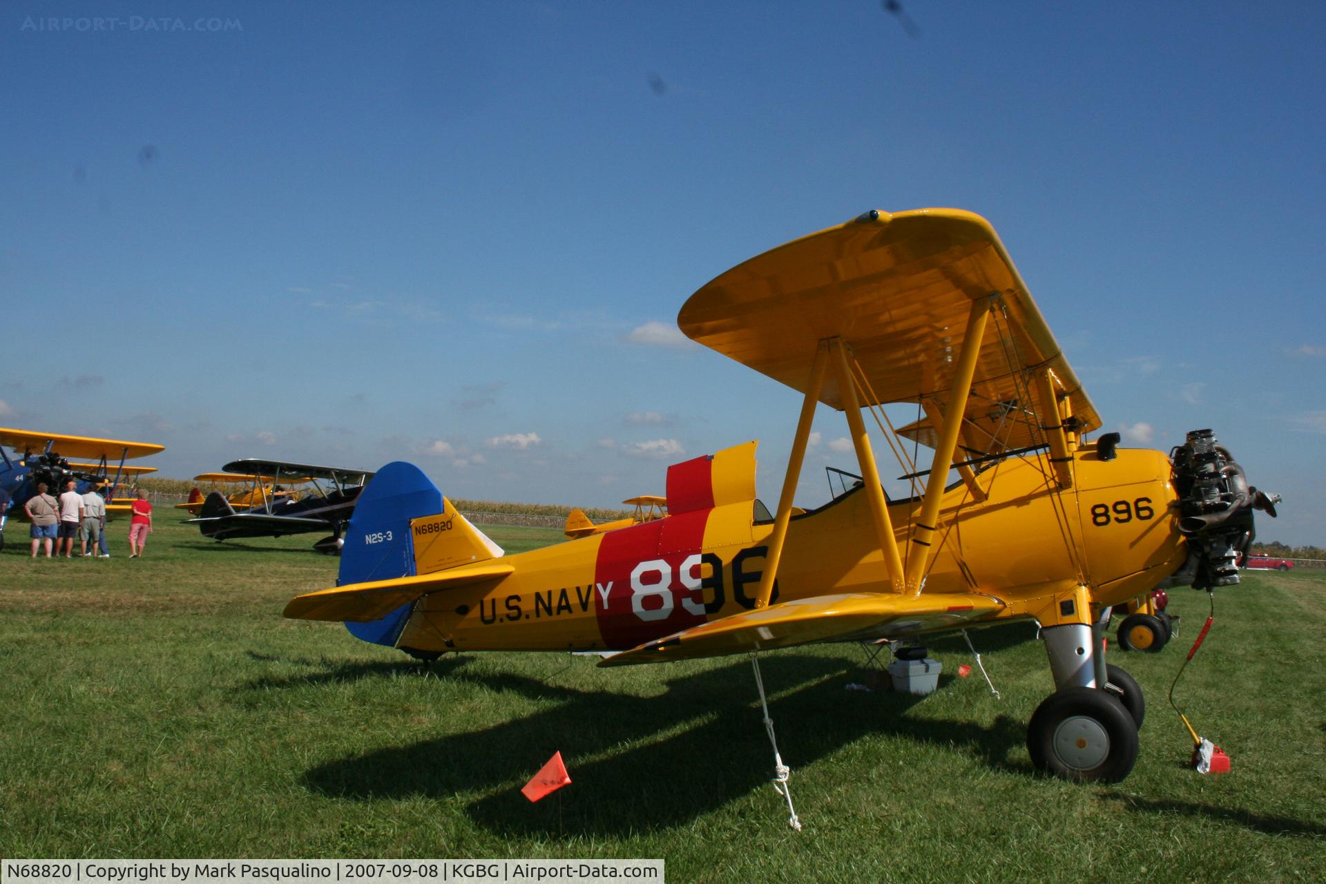 N68820, 1944 Boeing A75N1(PT17) C/N 75-5350, Stearman