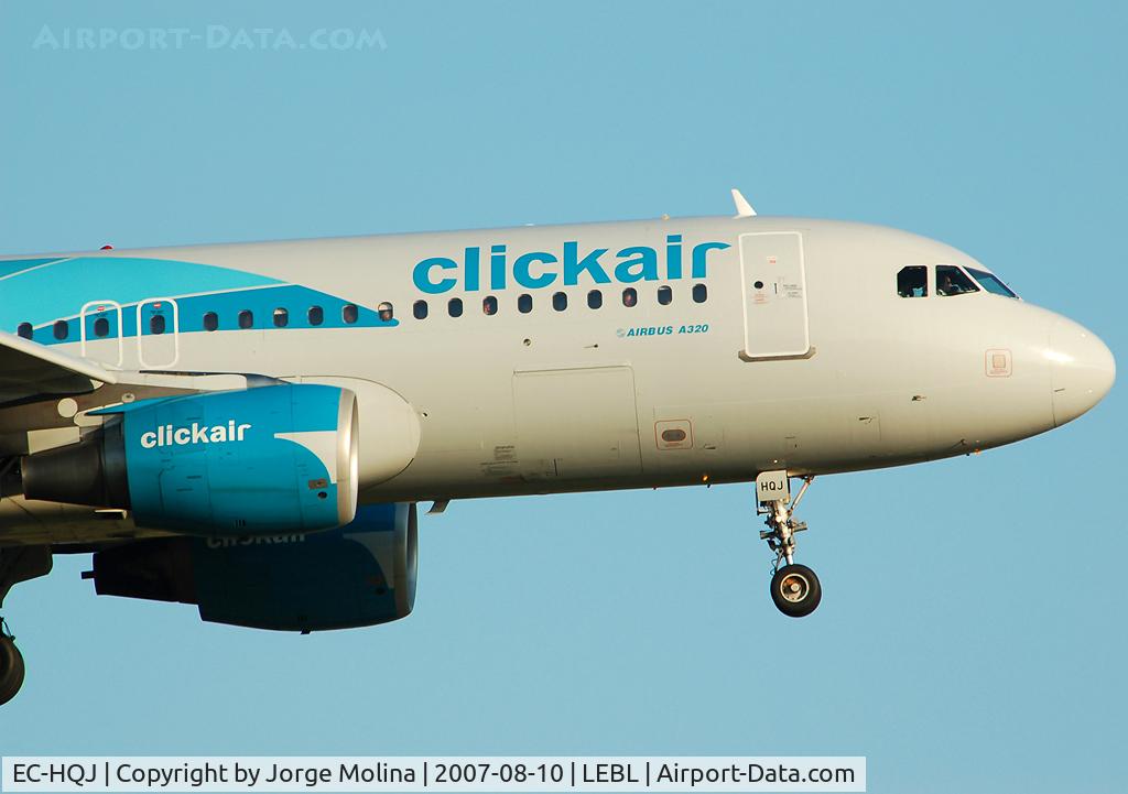 EC-HQJ, 2001 Airbus A320-214 C/N 1430, 