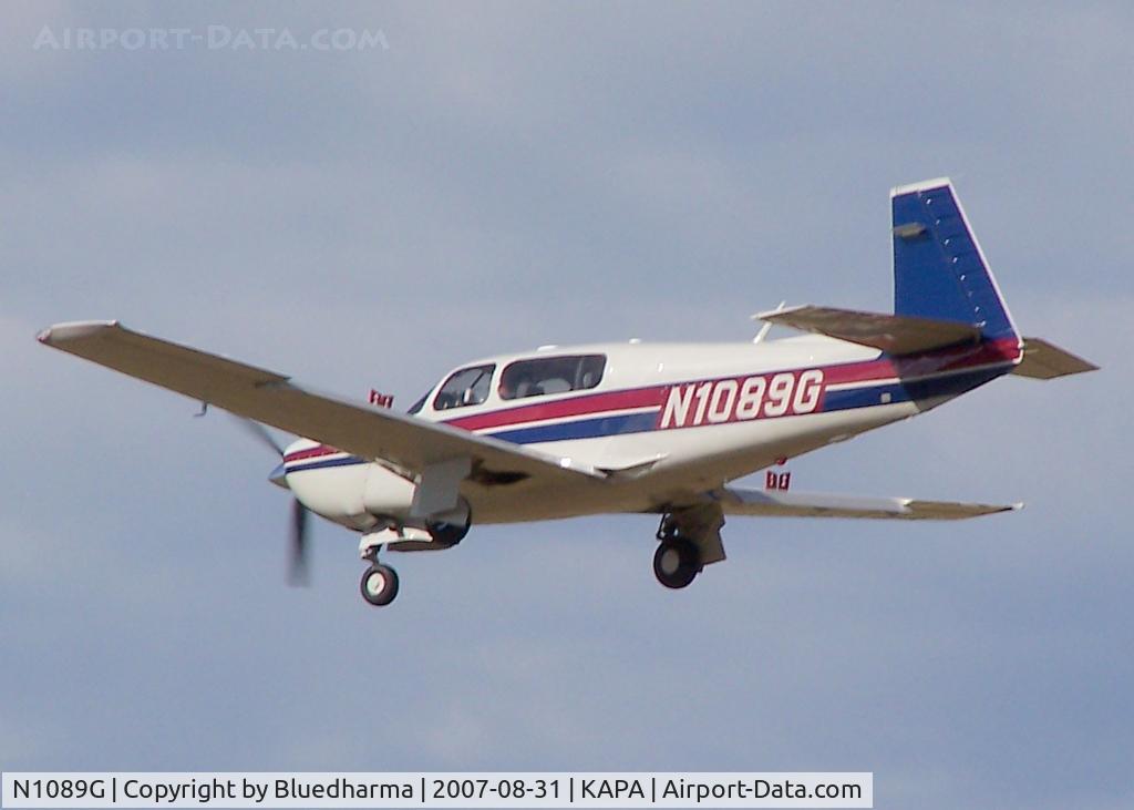 N1089G, 1990 Mooney M20M Bravo C/N 27-0051, Landing on 17L