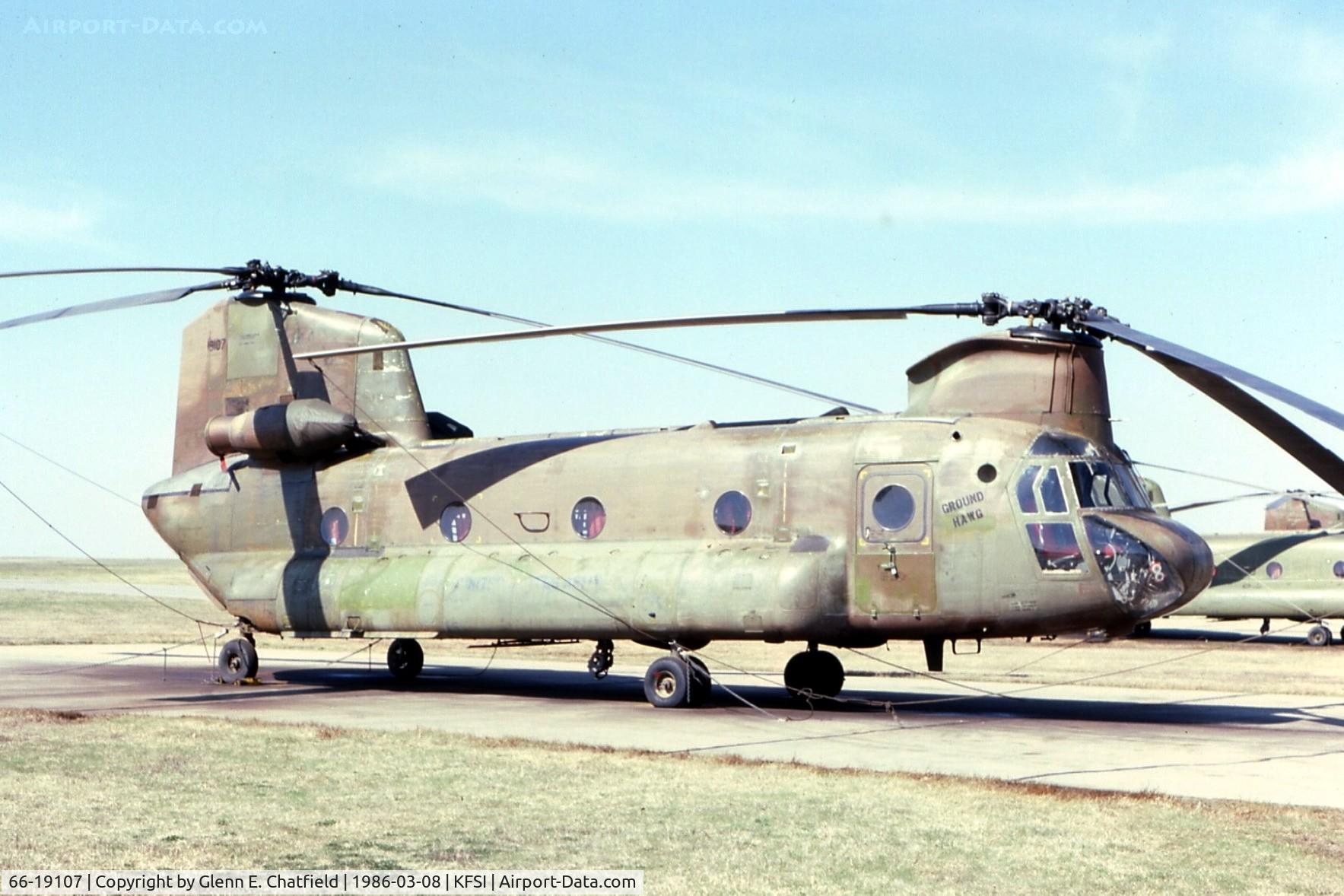 66-19107, 1967 Boeing Vertol CH-47B Chinook C/N B.365, CH-47B at Ft. Sill.  Later rebuilt as CH-47D