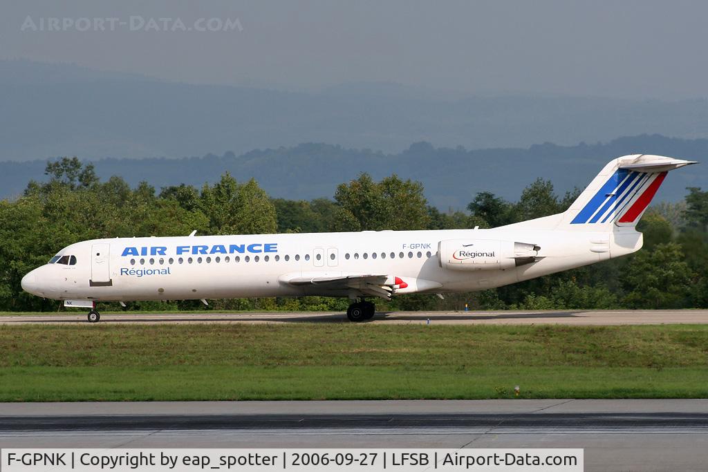 F-GPNK, 1990 Fokker 100 (F-28-0100) C/N 11324, txi to holdingpoint 16