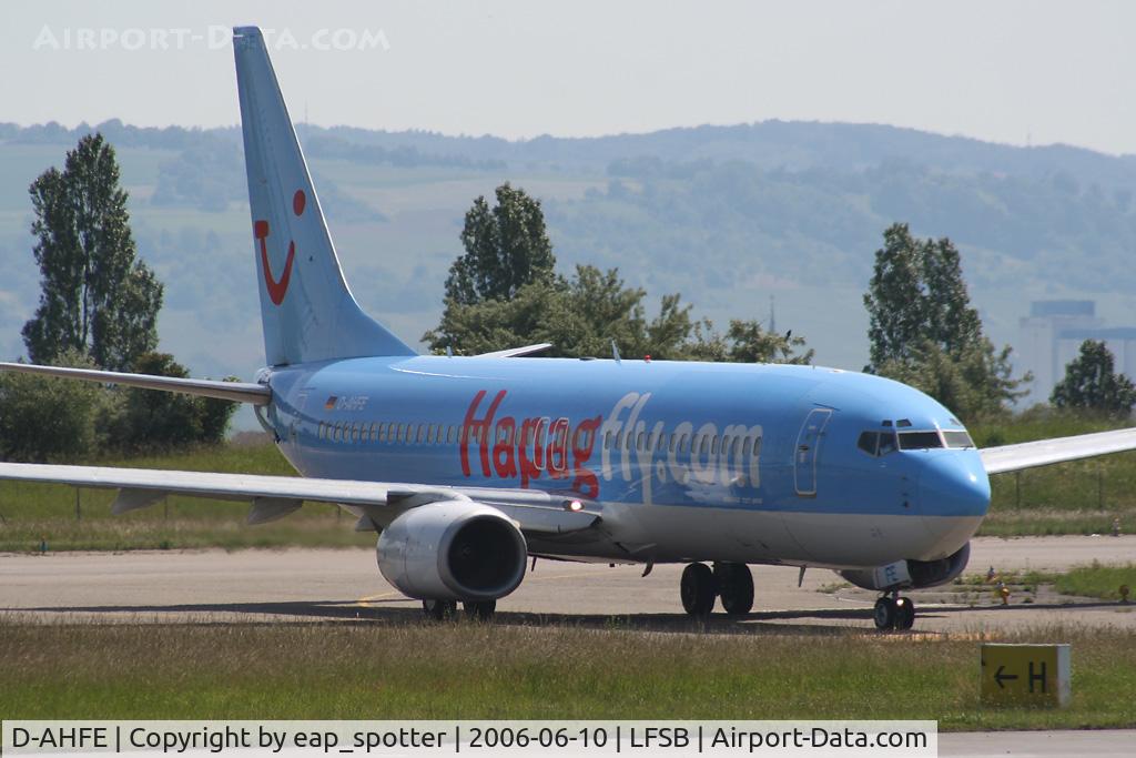 D-AHFE, 1998 Boeing 737-8K5 C/N 27979, at holdingpont 