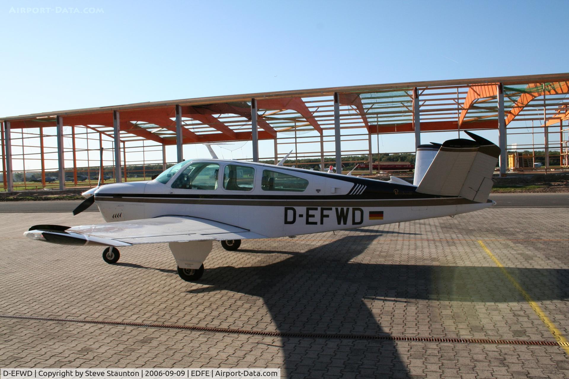 D-EFWD, Beech V35B Bonanza Bonanza C/N D-10347, Taken at Egelsbach September 2006