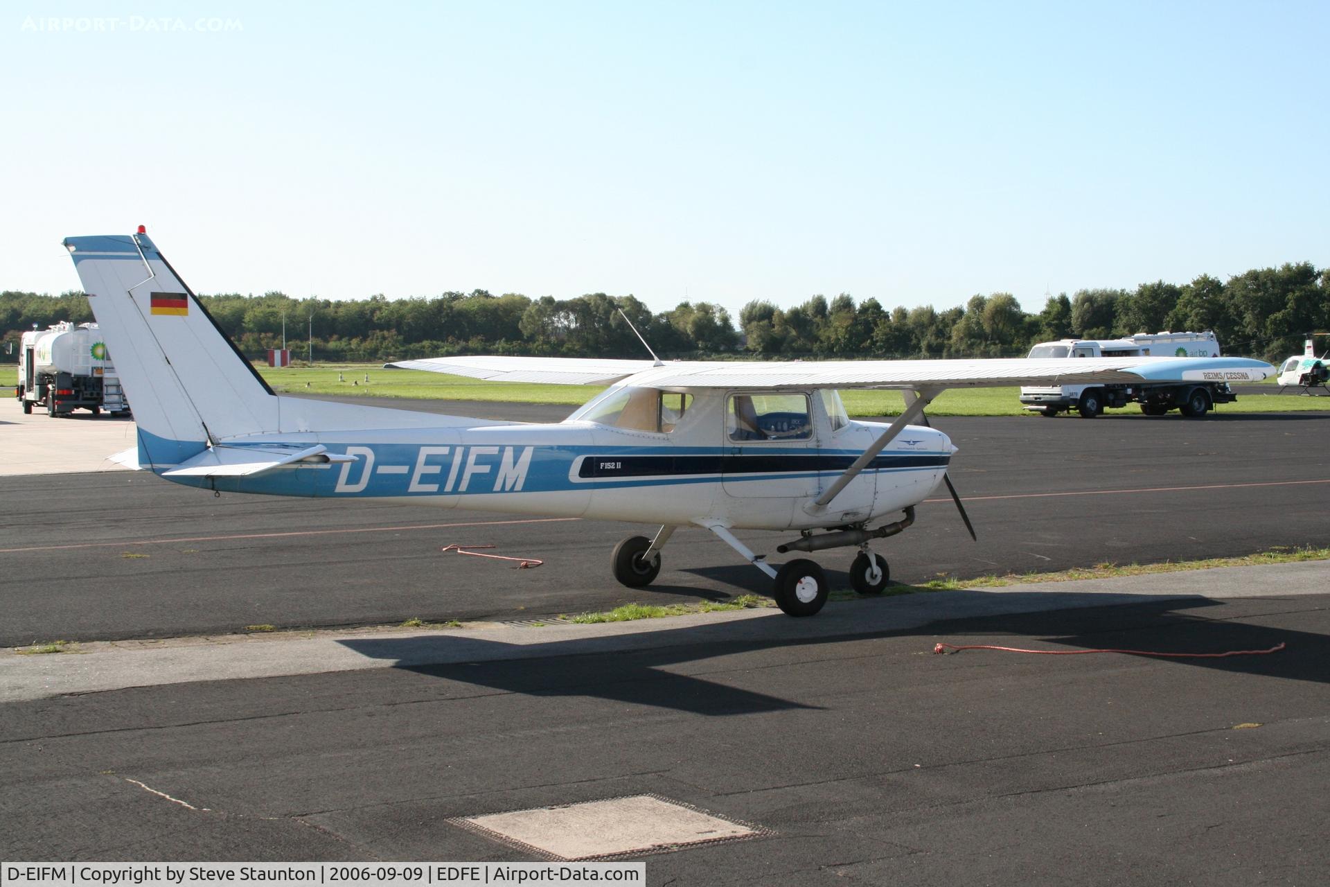 D-EIFM, Reims F152 C/N 1709, Taken at Egelsbach September 2006