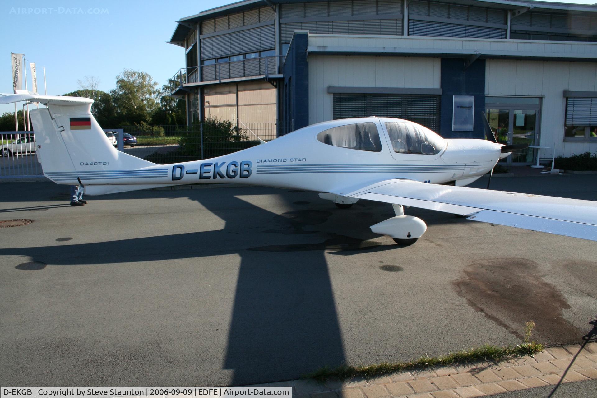 D-EKGB, Diamond DA-40TDI Diamond Star C/N D4.070, Taken at Egelsbach September 2006