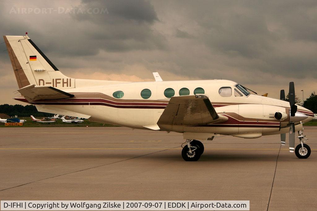 D-IFHI, 1981 Beech C90 King Air C/N LJ-977, visitor