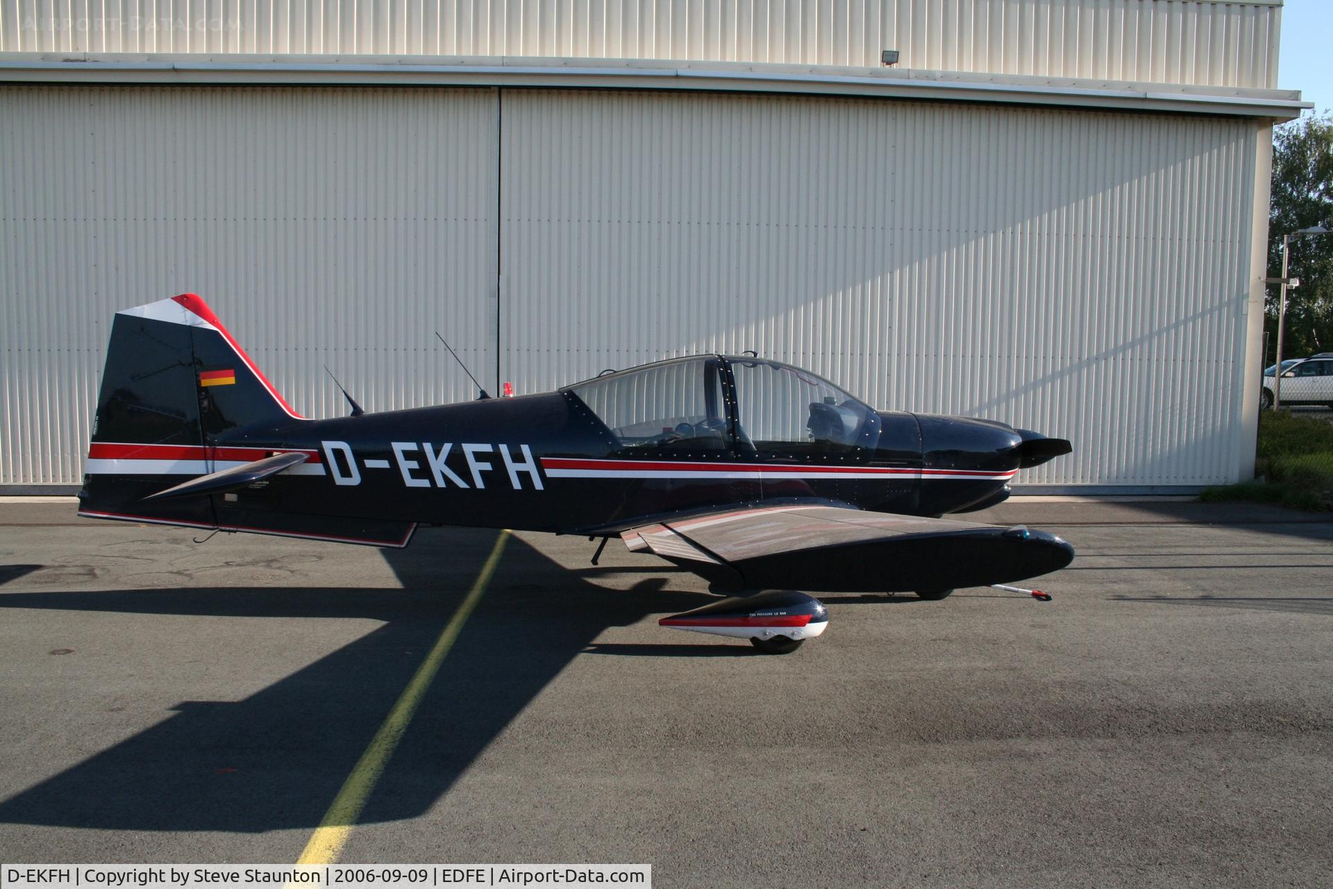 D-EKFH, Robin R-2160D Acrobin Alpha Sport C/N 122, Taken at Egelsbach September 2006