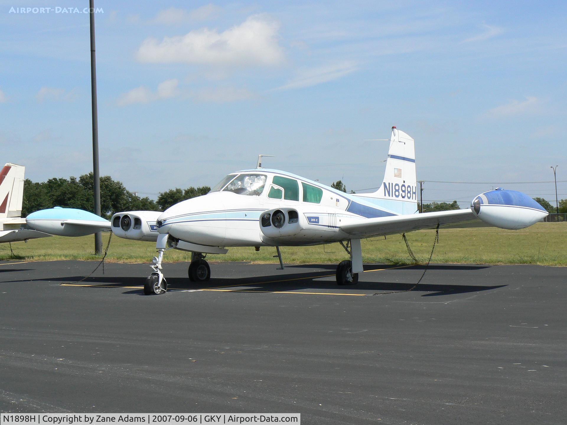 N1898H, 1959 Cessna 310C C/N 35998, This airplane has not moved in several years.