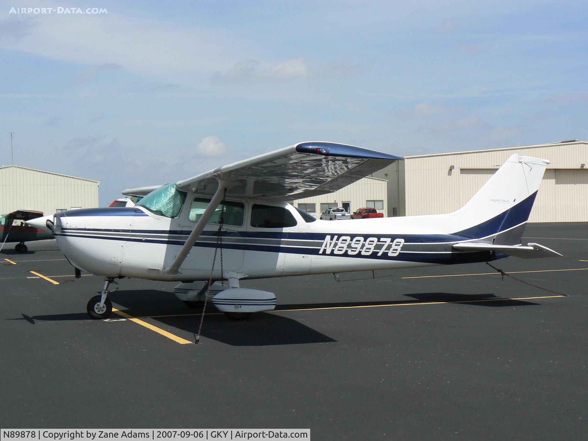 N89878, 1983 Cessna 172P C/N 17276015, on the ramp at Arlington Muni