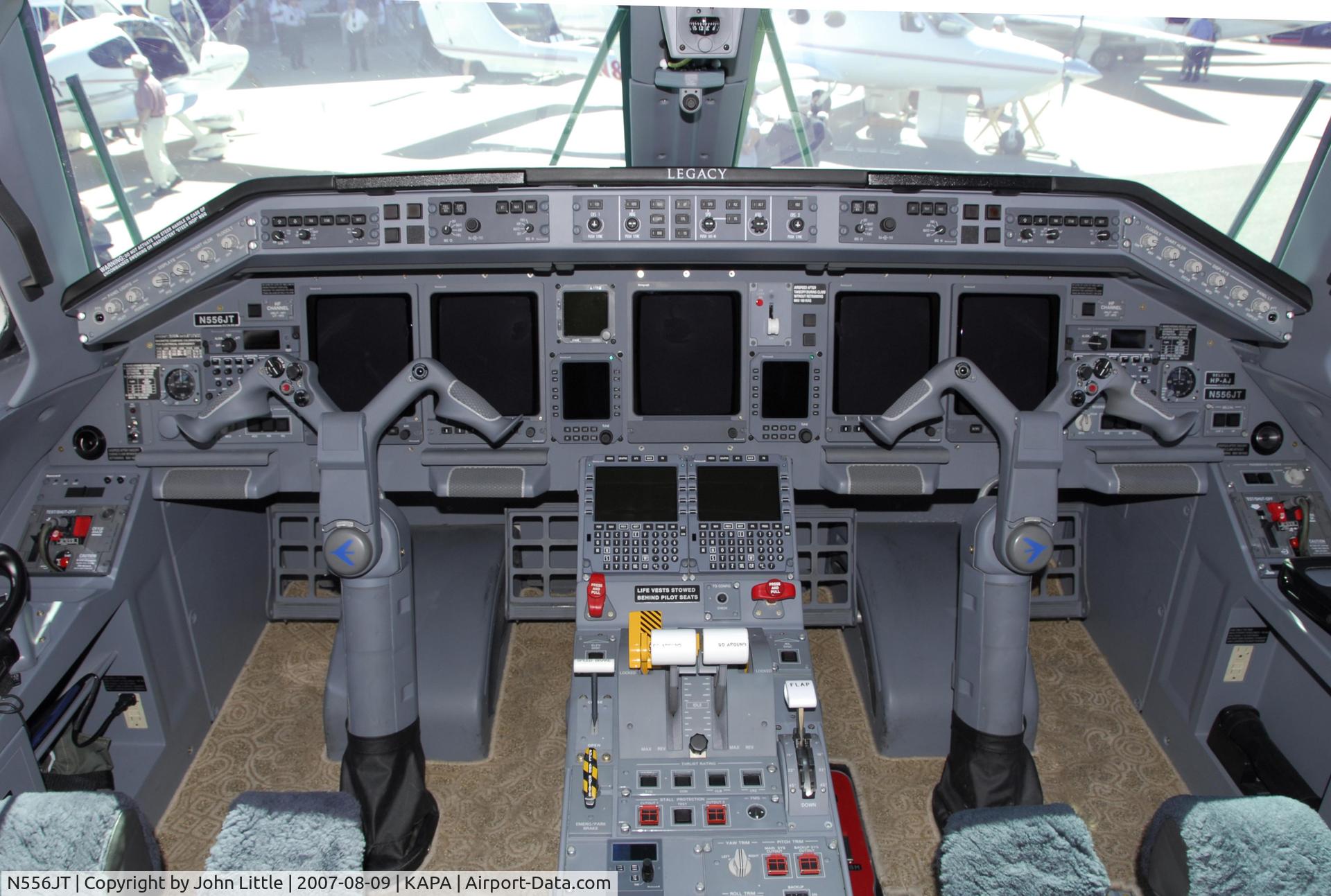 N556JT, 2007 Embraer EMB-135BJ Legacy C/N 14500989, Flight Deck of Legacy 600