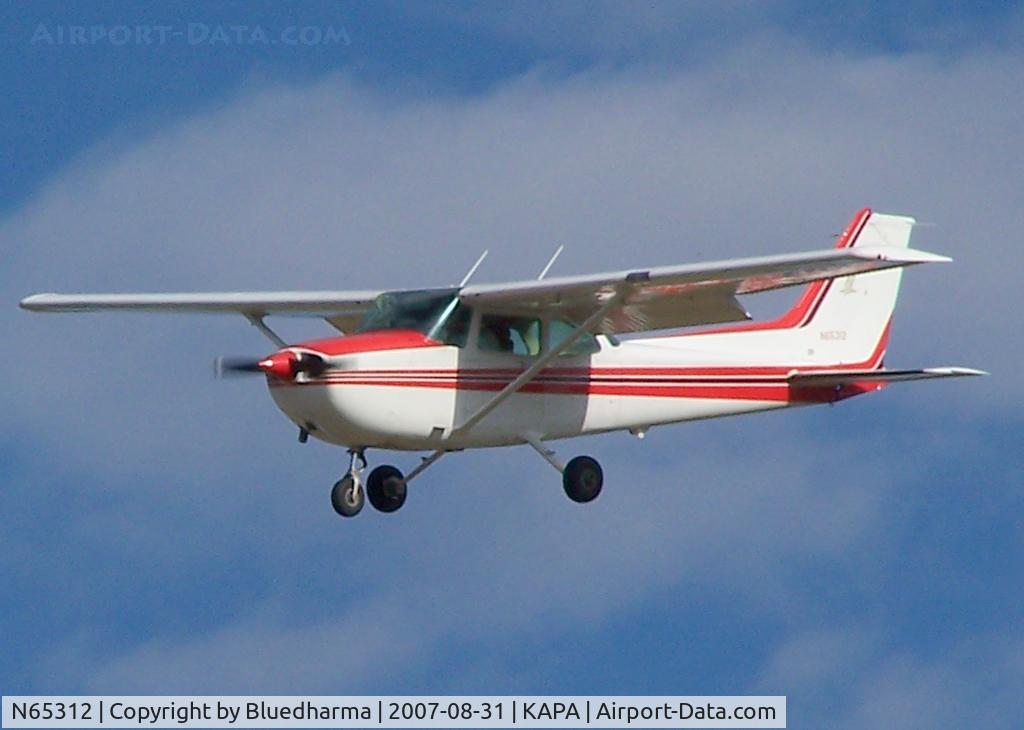 N65312, 1982 Cessna 172P C/N 17275728, Landing on 17L