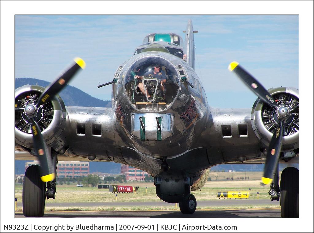 N9323Z, 1944 Boeing B-17G-85-DL Flying Fortress C/N 32155, Taxi in.