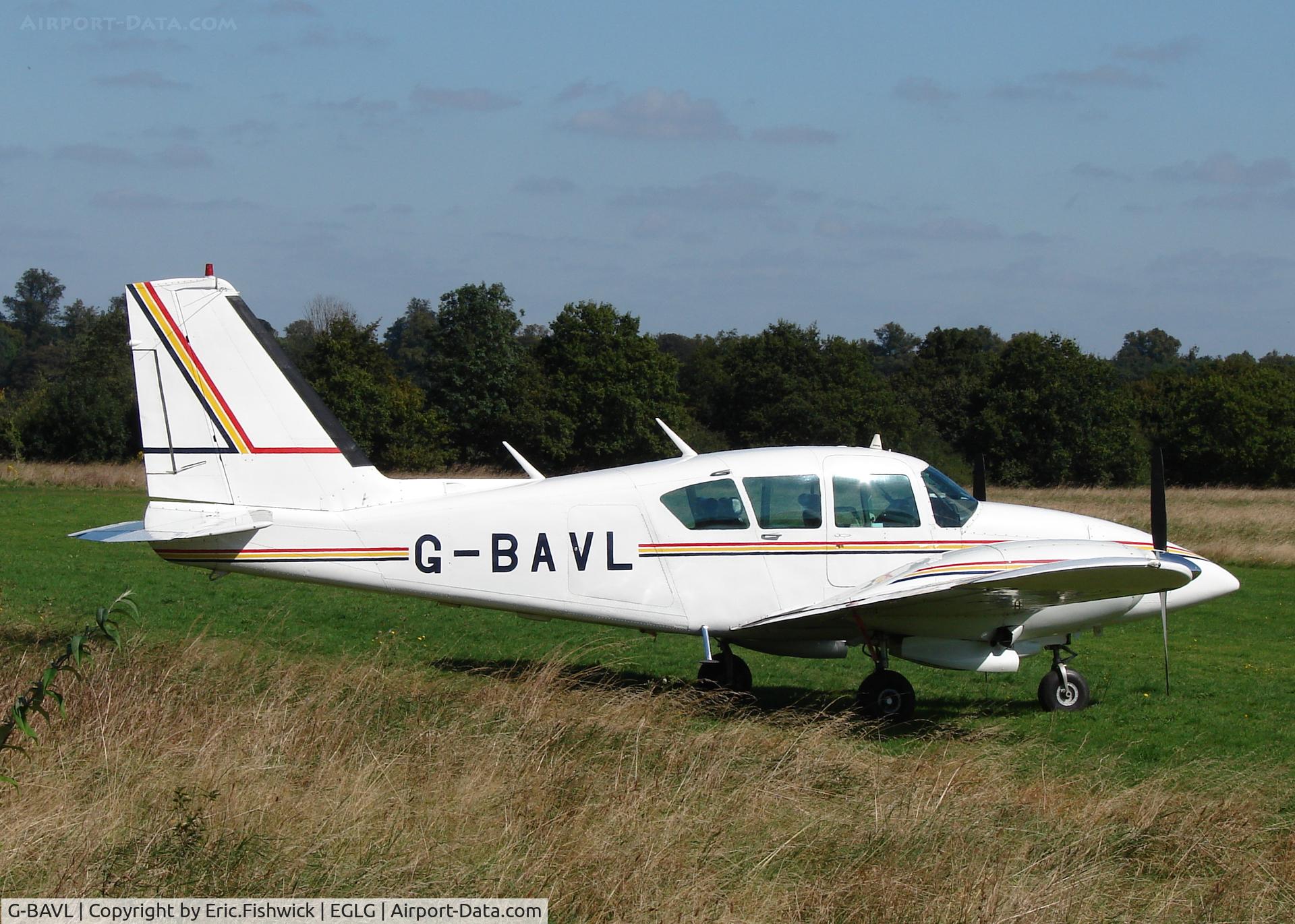 G-BAVL, 1971 Piper PA-23-250 Aztec C/N 27-4671, 2. G-BAVL at Panshanger