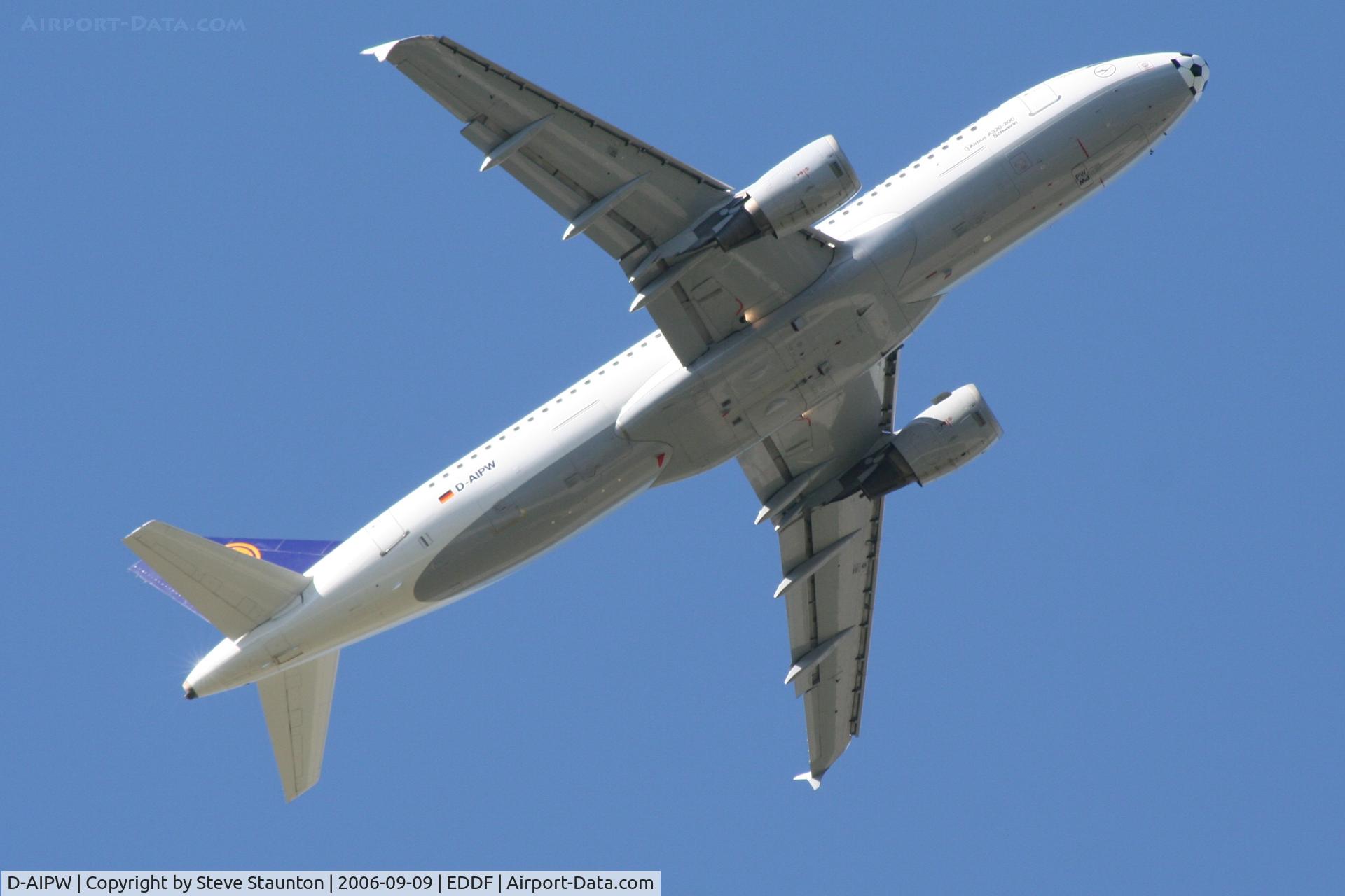 D-AIPW, 1990 Airbus A320-211 C/N 137, Taken at Frankfurt September 2006