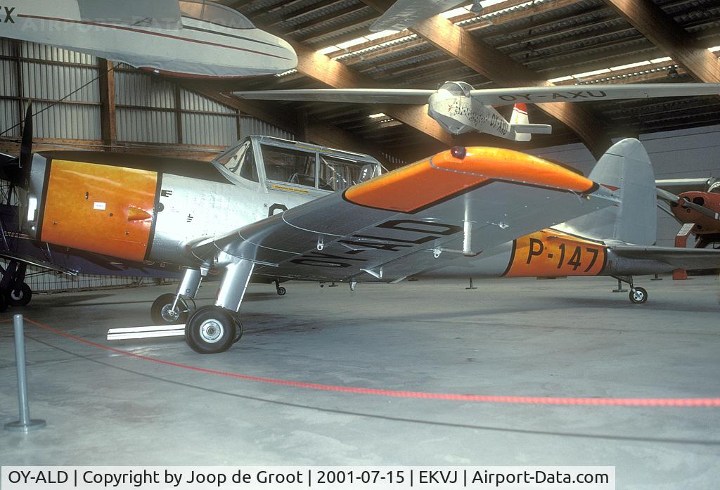 OY-ALD, 1953 De Havilland DHC-1 Chipmunk 22 C/N C1/0902, Preserved in its former military colors.