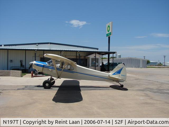N197T, 1953 Piper PA-18-105 Special C/N 18-2311, Stop uit NWR Roanoke TX