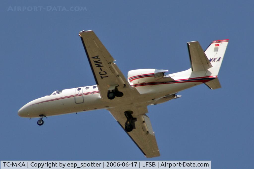 TC-MKA, 2001 Cessna 550B Citation Bravo C/N 550-0960, landing on rwy 34