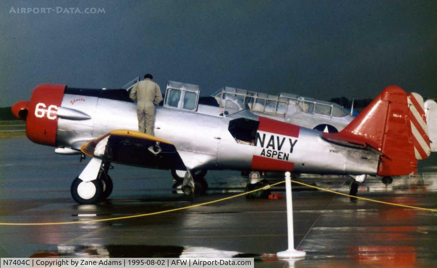 N7404C, 1943 North American SNJ-4 Texan C/N 88-14124, Freedom Tour stop 1995