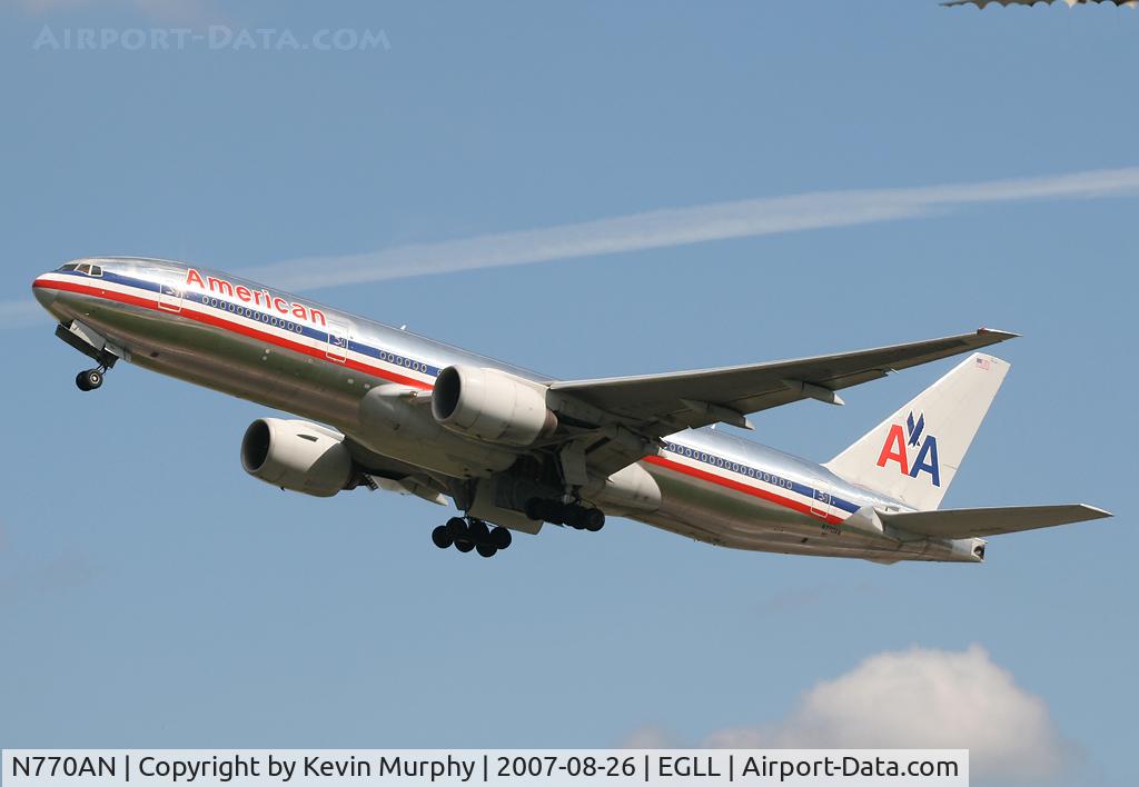 N770AN, 1999 Boeing 777-223 C/N 29578, AA Beast off 27L