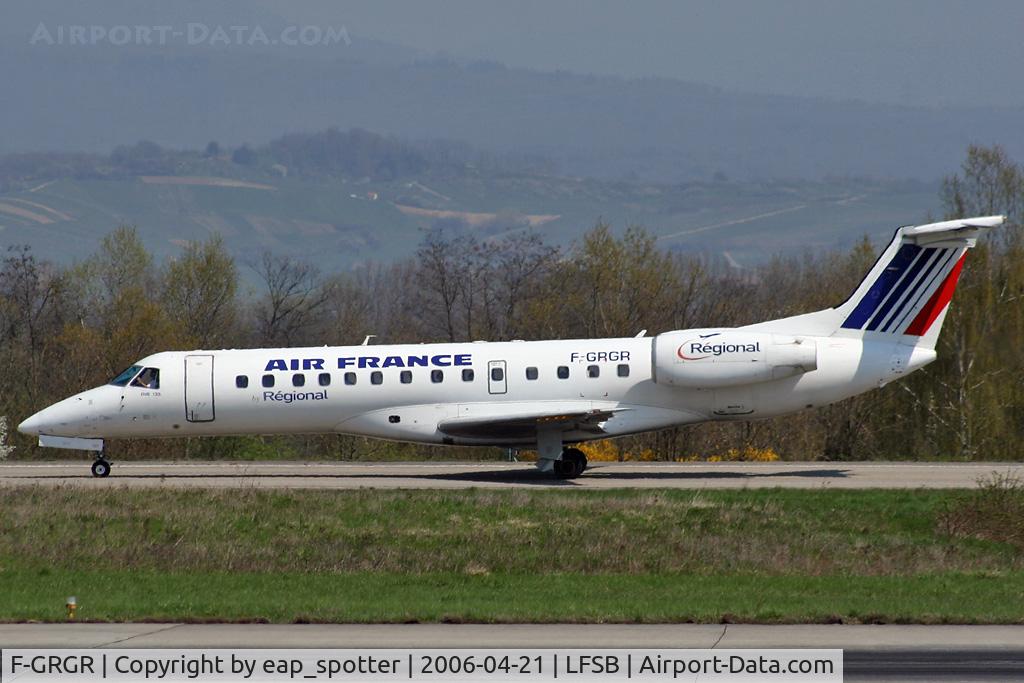 F-GRGR, 2000 Embraer ERJ-135ER (EMB-135ER) C/N 145236, taxi to holdingpoint