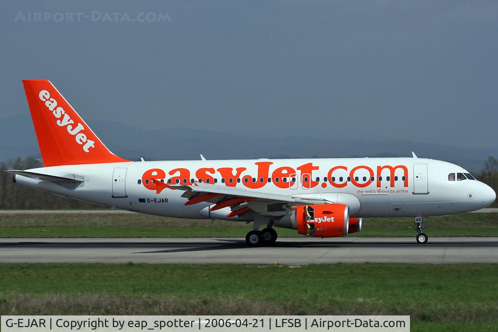 G-EJAR, 2005 Airbus A319-111 C/N 2412, landing on rwy 16