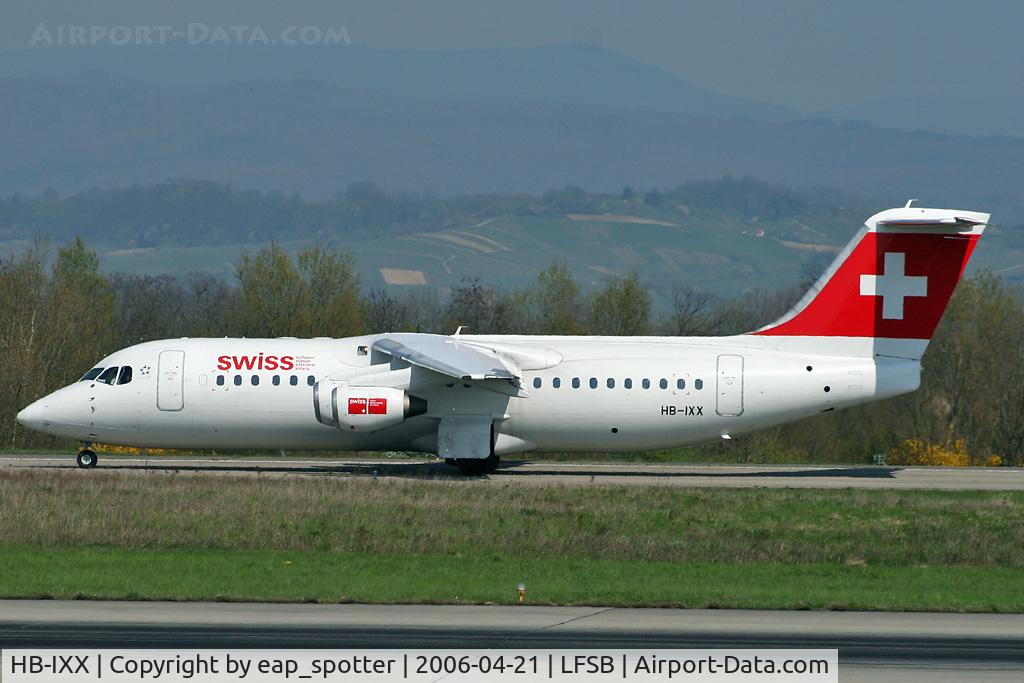 HB-IXX, 1995 British Aerospace Avro 146-RJ100 C/N E3262, taxi to holdingpoint