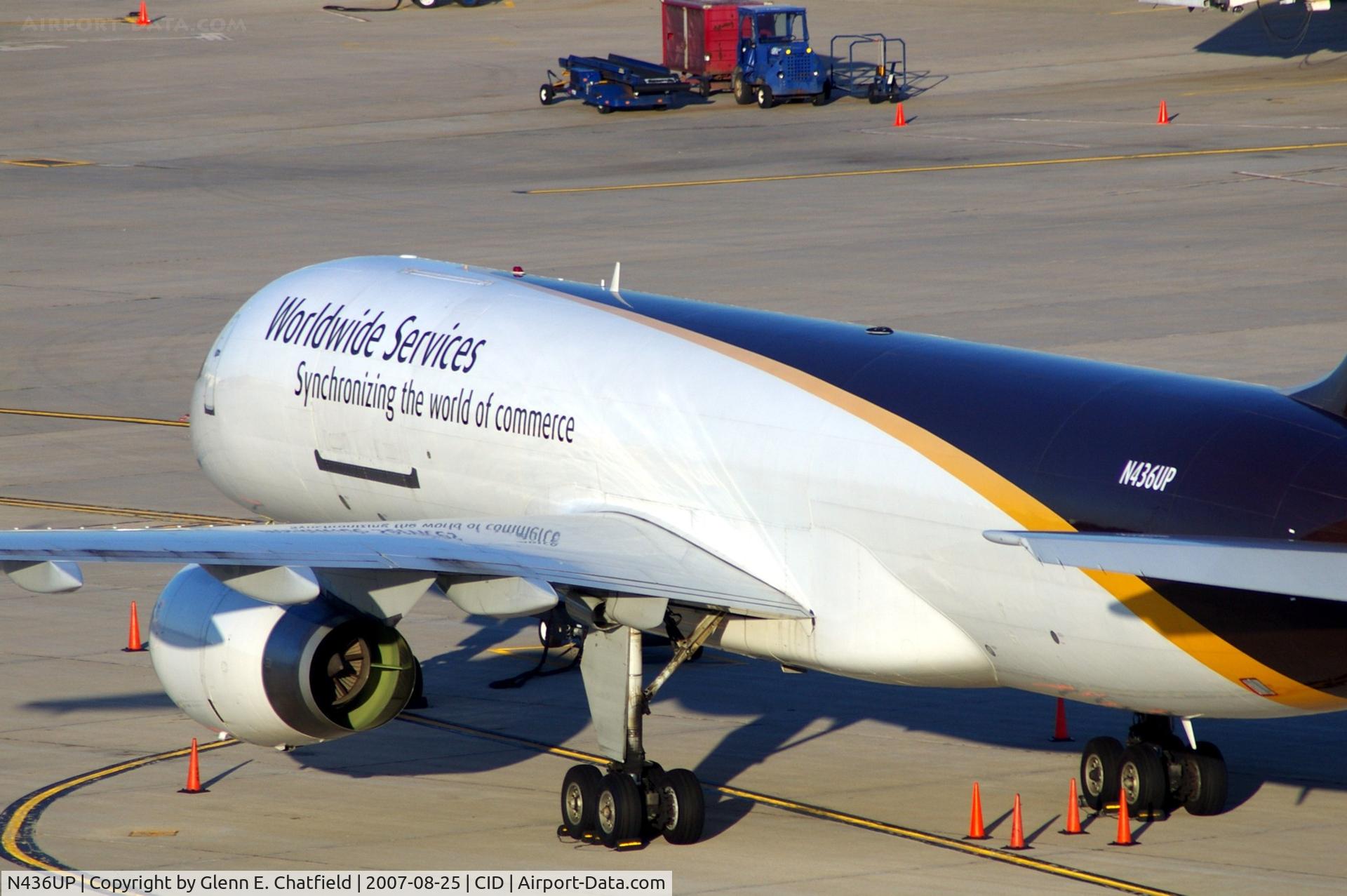N436UP, 1994 Boeing 757-24APF C/N 25467, Close-up of UPS B757