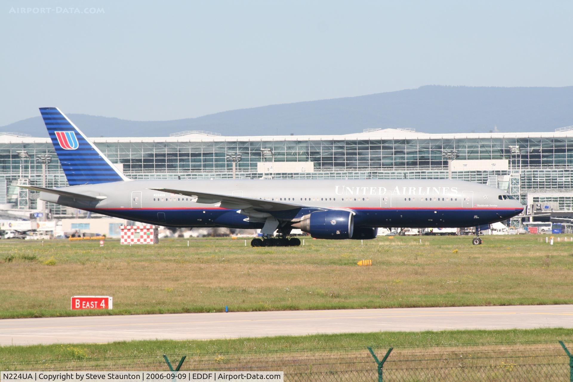 N224UA, 2001 Boeing 777-222 C/N 30225, Taken at Frankfurt September 2006