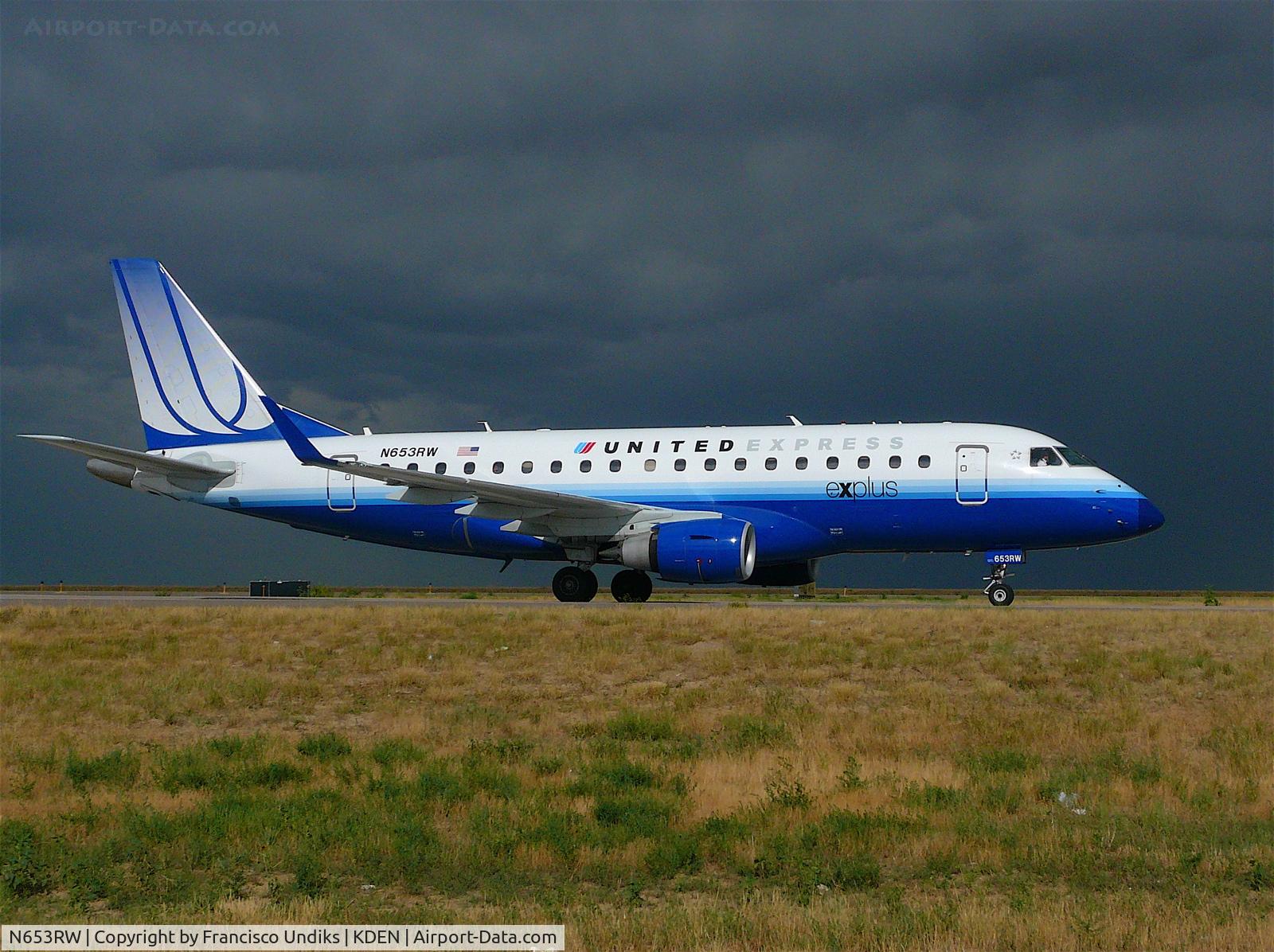 N653RW, 2005 Embraer 170SE (ERJ-170-100SE) C/N 17000076, United Express operated by Shuttle America.