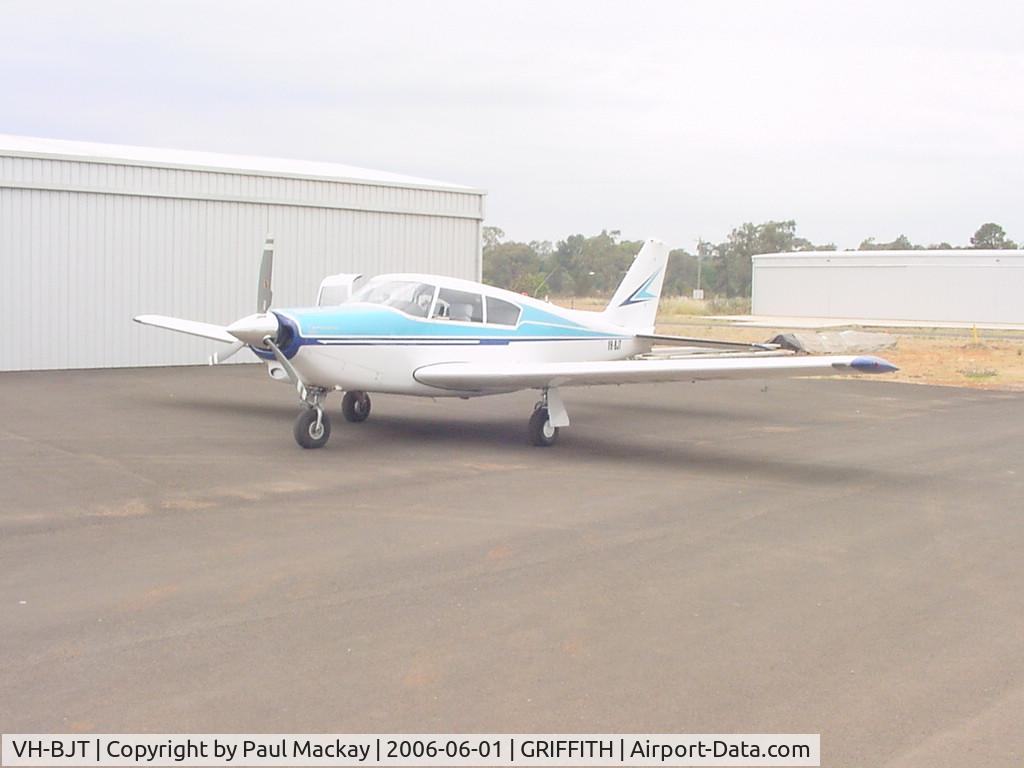 VH-BJT, 1961 Piper PA-24-250 Comanche C/N 24-2599, Owned by B Marshall, D Tull, L Revelant, P Mackay