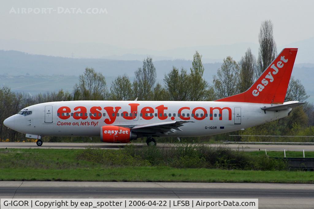 G-IGOR, 1999 Boeing 737-36N C/N 28606, taxi to holdingpoint