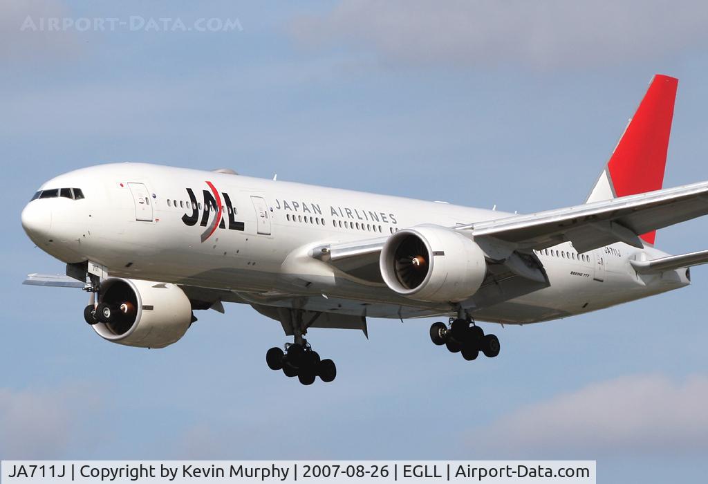 JA711J, 2005 Boeing 777-246/ER C/N 33396, JAL 777