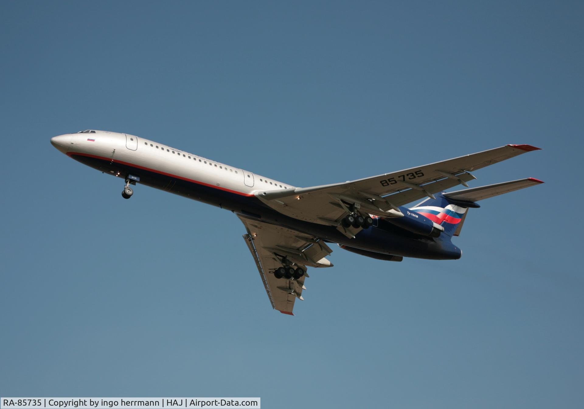 RA-85735, 1992 Tupolev Tu-154M C/N 92A917, Tupolev 154M