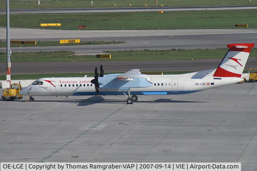 OE-LGE, 2001 De Havilland Canada DHC-8-402Q Dash 8 C/N 4042, Austrian Arrows DeHavilland Canada Dash 8-400