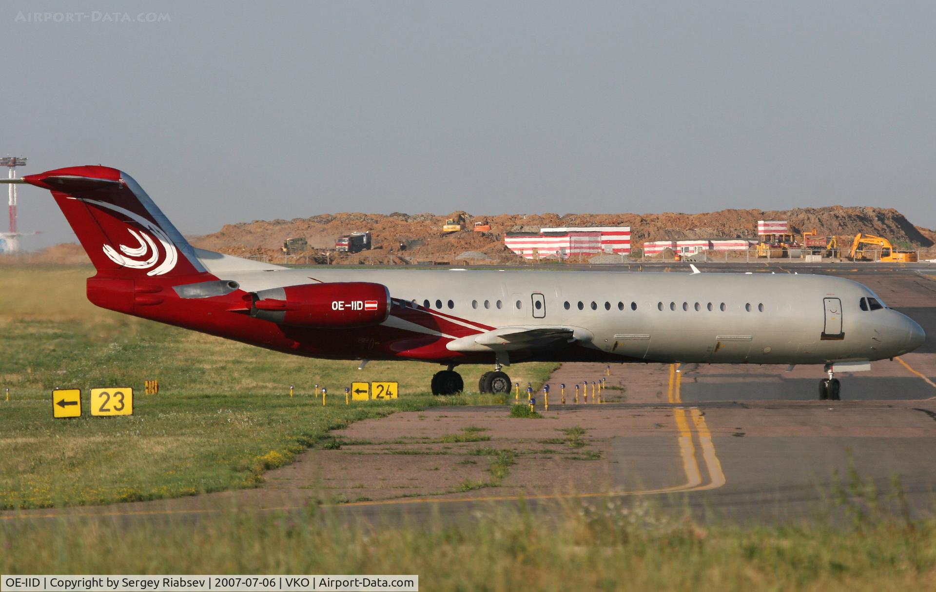 OE-IID, 1991 Fokker 100 (F-28-0100) C/N 11368, Taken at VKO