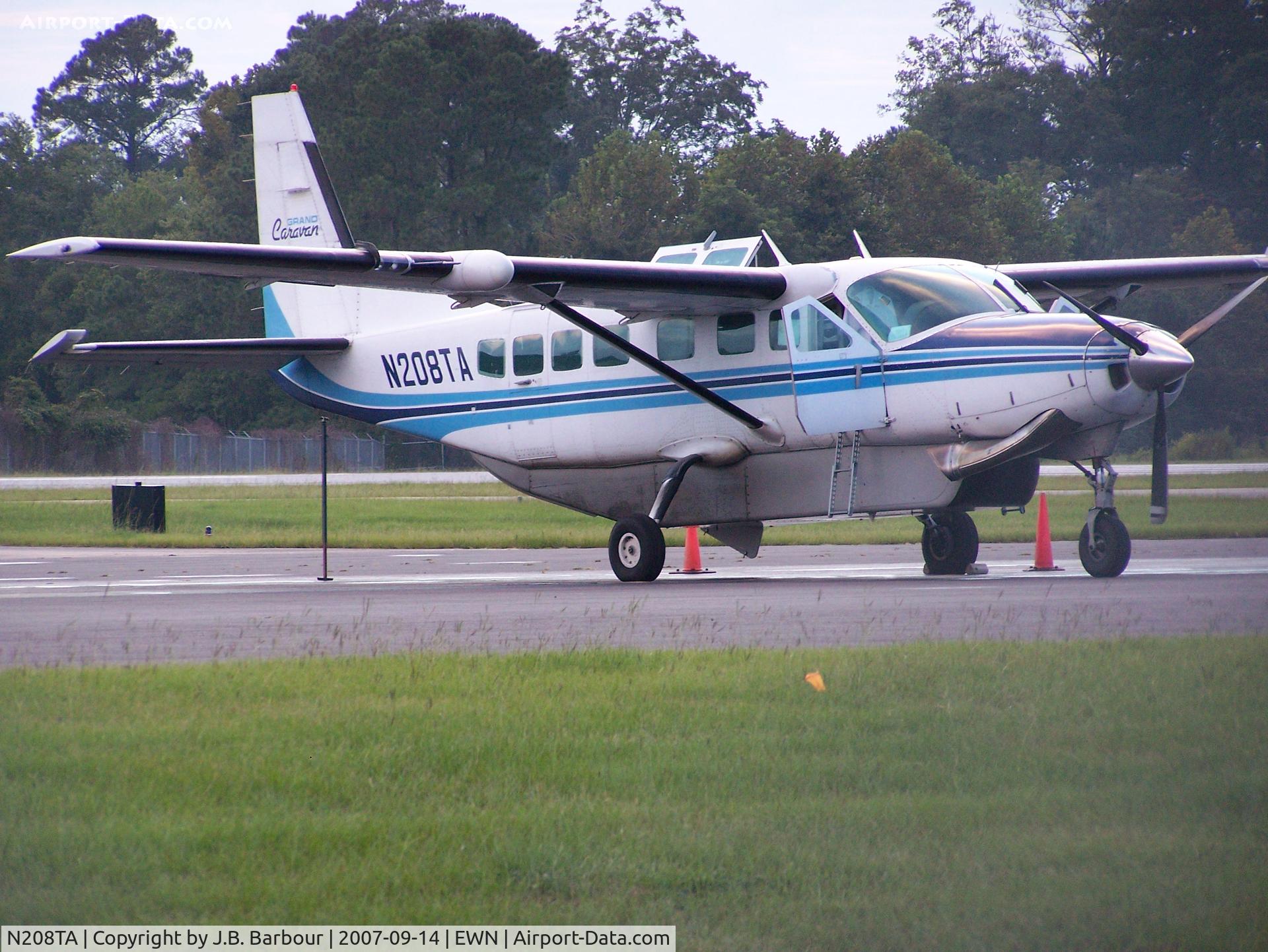 N208TA, 1993 Cessna 208B C/N 208B0365, Sweet