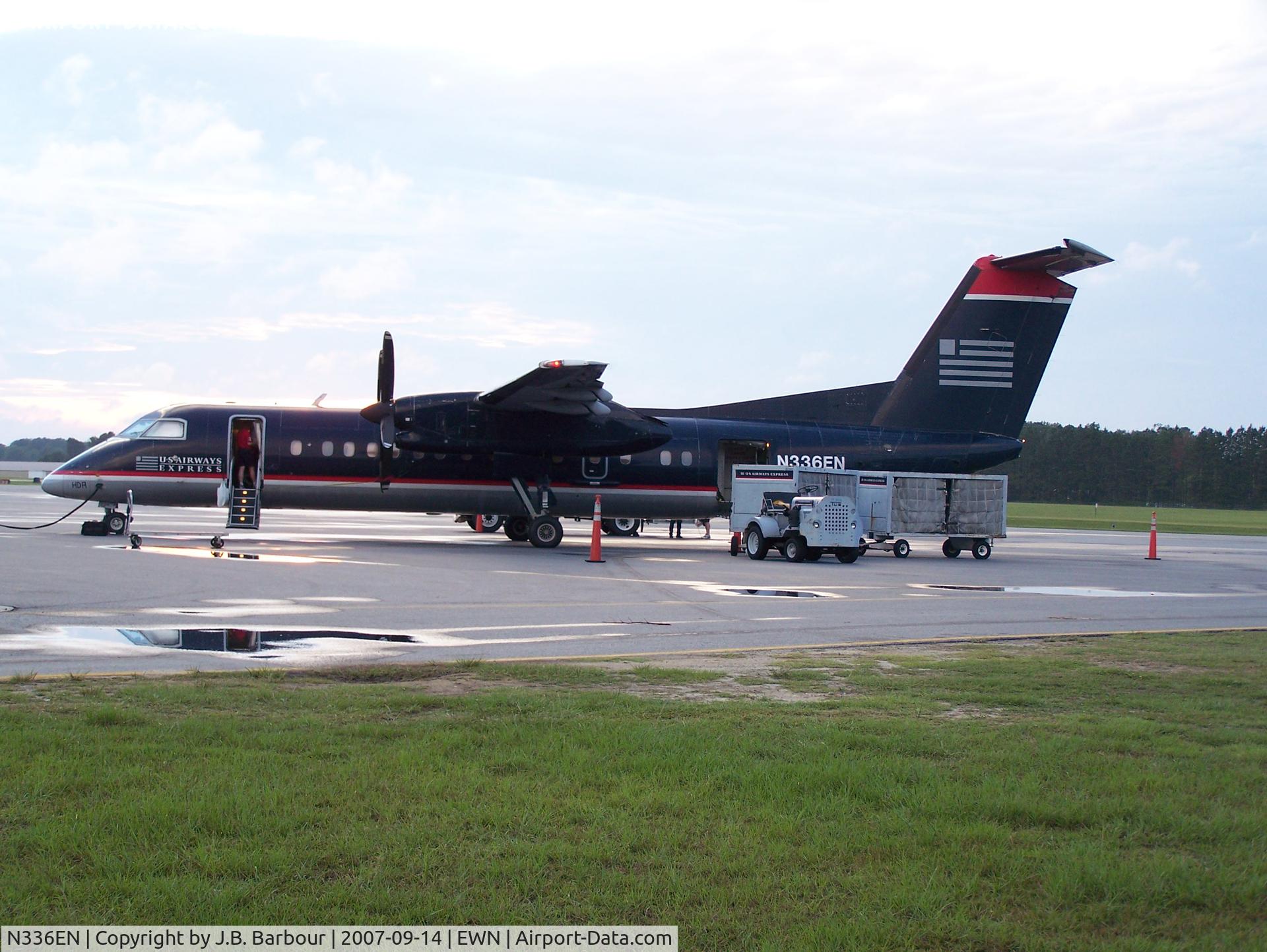N336EN, 1992 De Havilland Canada DHC-8-311 Dash 8 C/N 336, The Dehav's are always a treat to see.