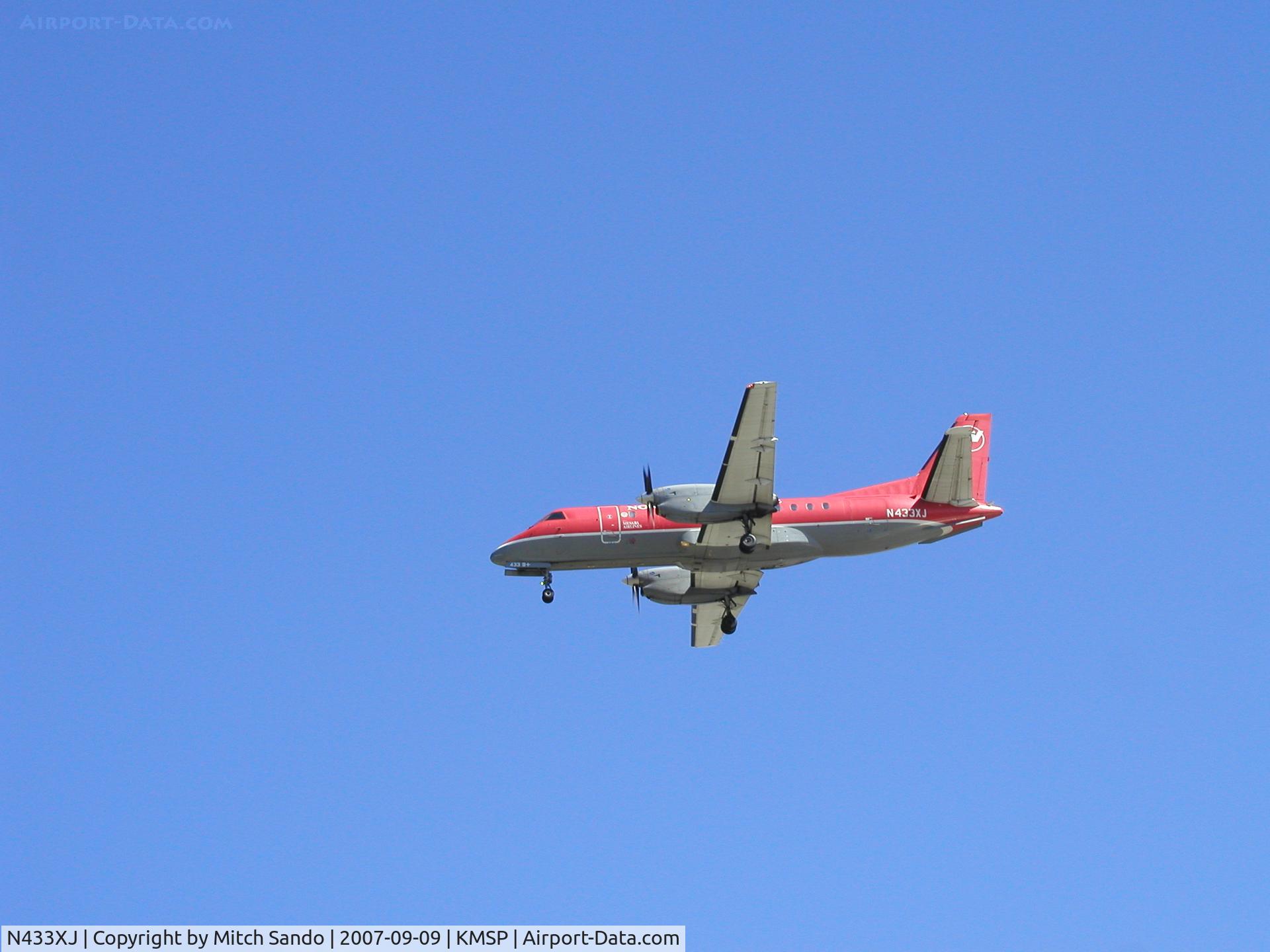N433XJ, 1997 Saab 340B C/N 340B-433, MES2786 landing Runway 35 from Peoria, IL (PIA).