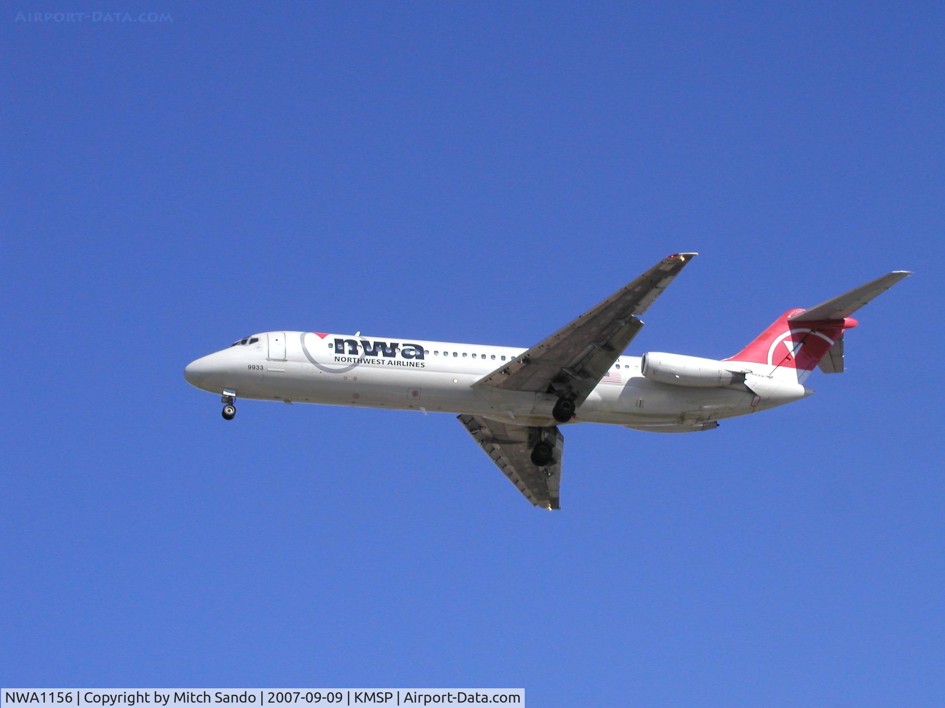 NWA1156, McDonnell Douglas DC-9-30 C/N 0000, Landing Runway 35 from Houston (IAH).