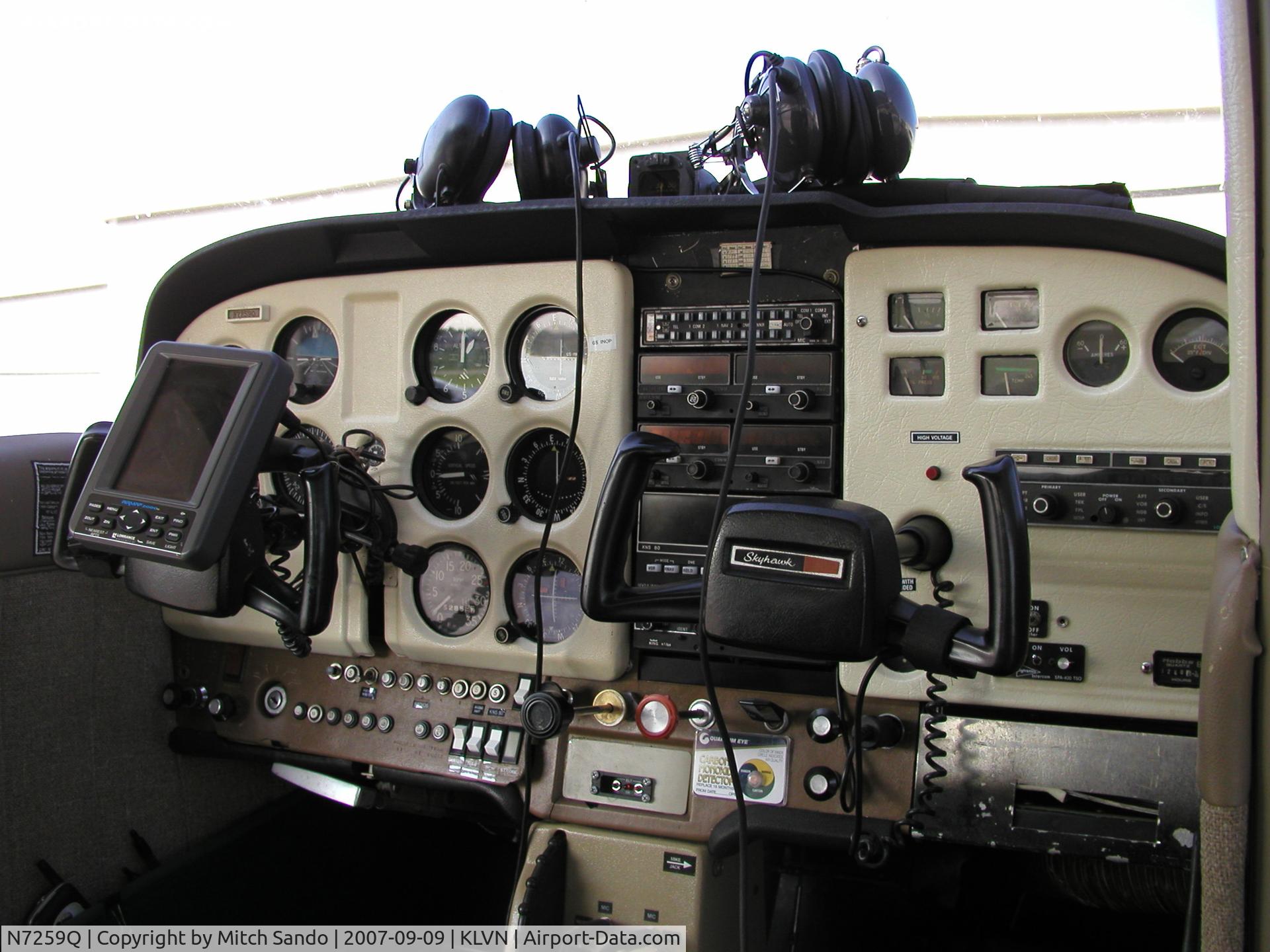 N7259Q, 1972 Cessna 172L C/N 17260559, Parked on the ramp at Airlake.