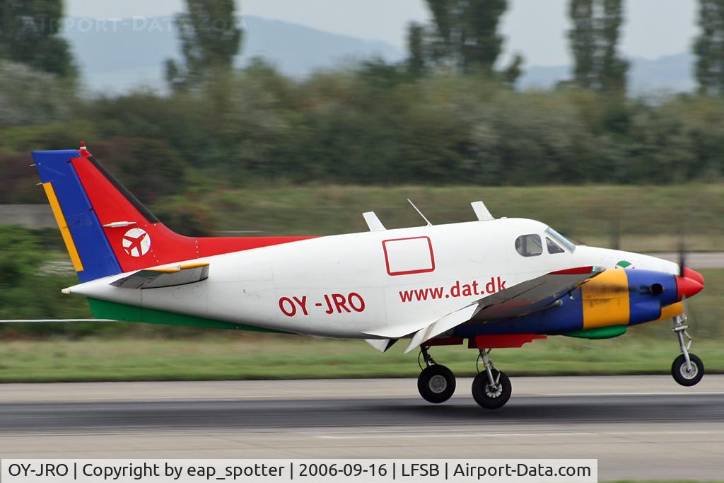 OY-JRO, 1968 Beech B90 King Air C/N LJ-327, nice littel bird landing rwy 16