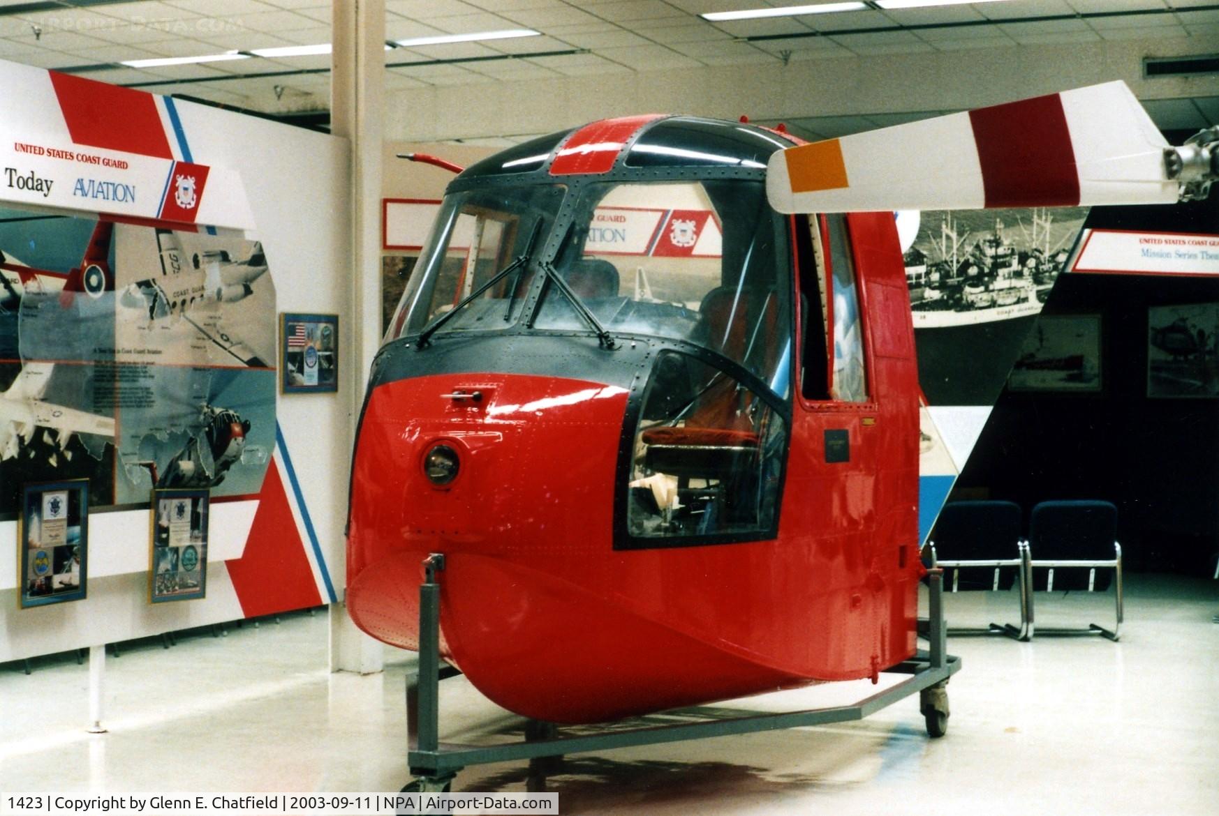 1423, Sikorsky HH-52A Sea Guard C/N 62.111, HH-52A cockpit at the National Museum of Naval Aviation