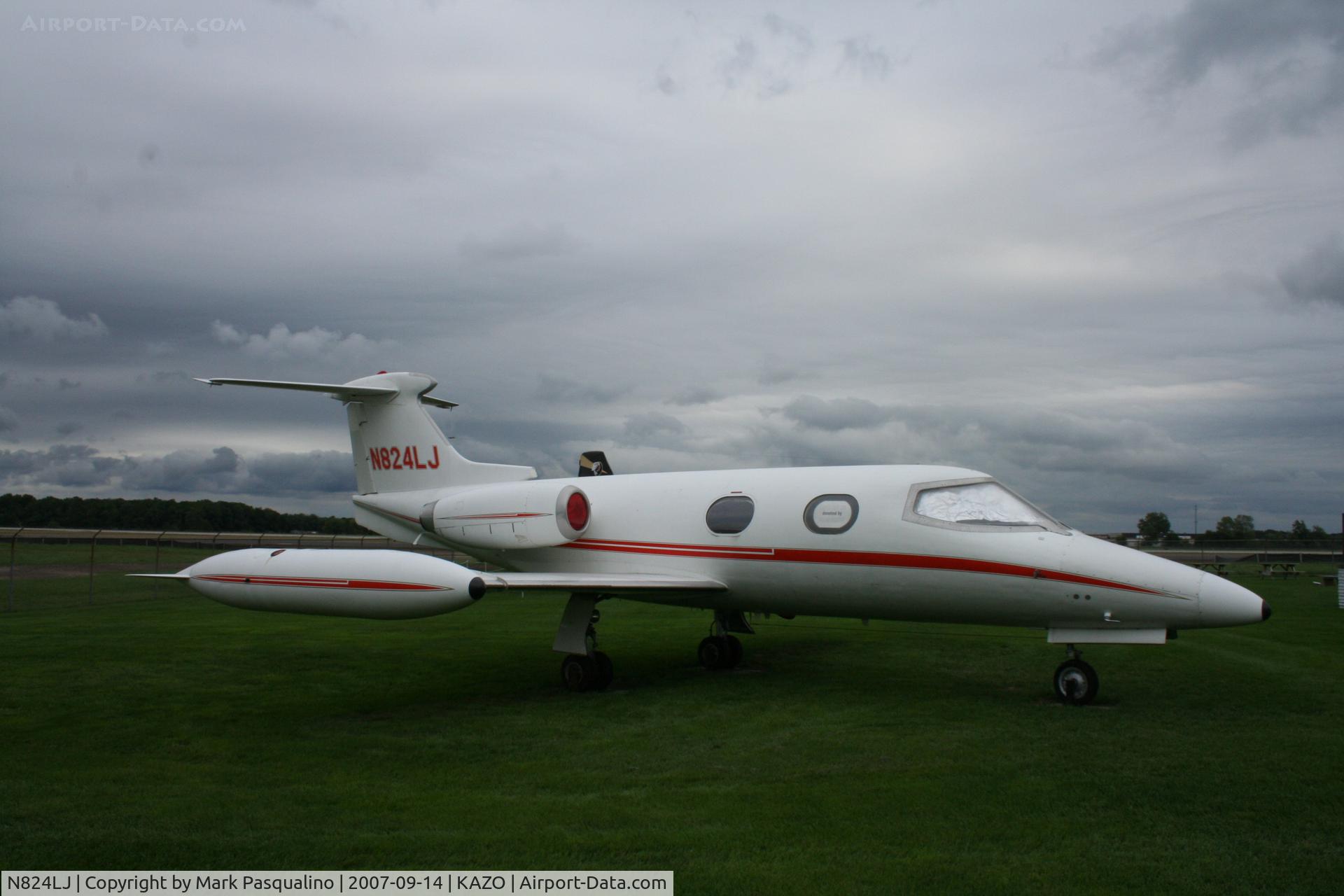 N824LJ, 1966 Learjet 23 C/N 23-083, Lear Jet 23